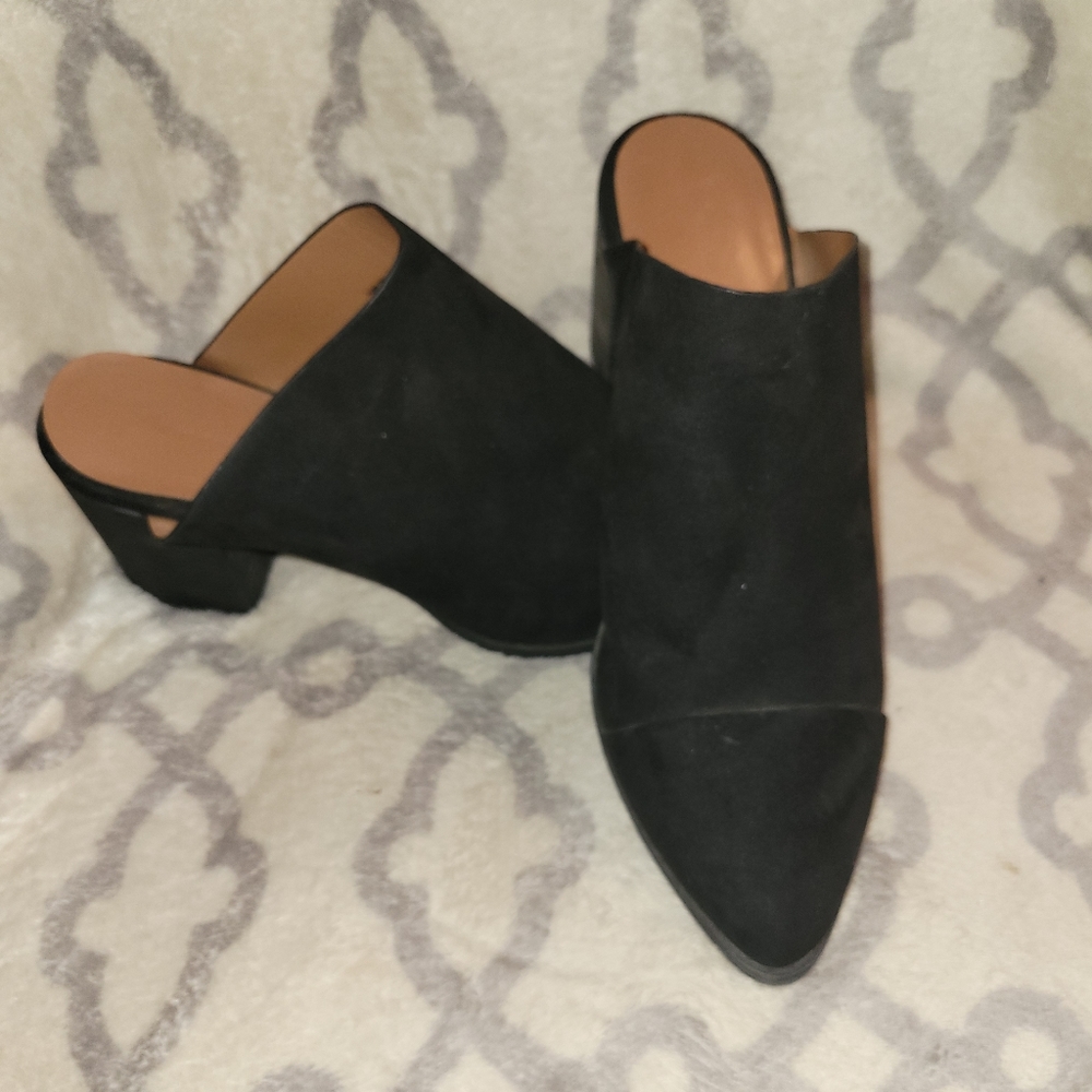 American Eagle slip on heels